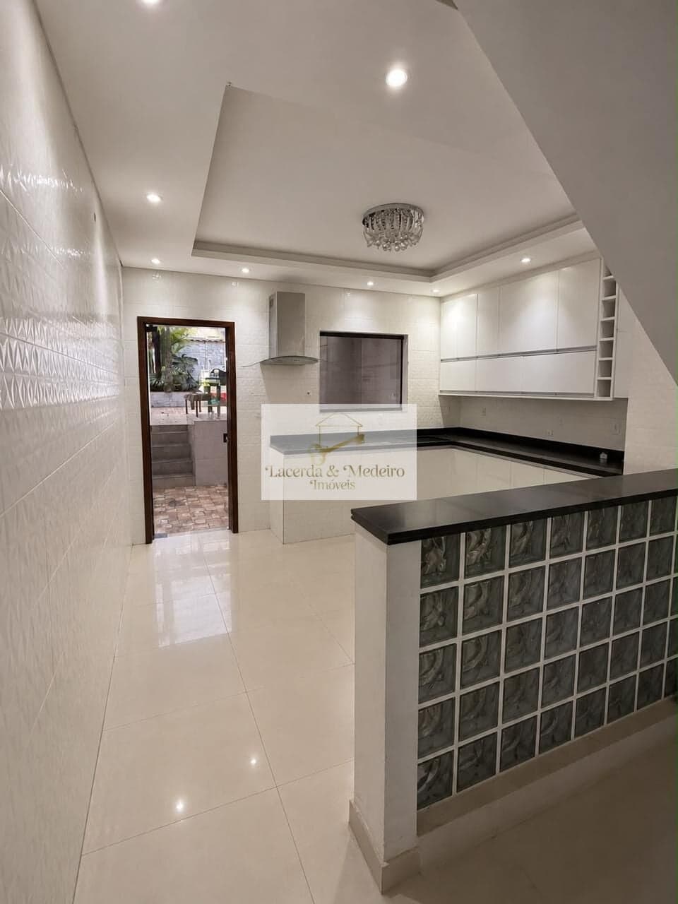 VENDE-SE | SOBRADO – JARDIM MARIA EDUARDA (CAMPO LIMPO)