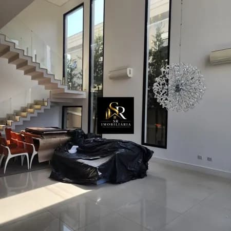 Casa à venda com 440m², 4 quartos sendo 4 suítes.