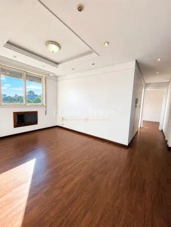 Apartamento próximo Av. Assis Brasil, Porto Alegre/RS