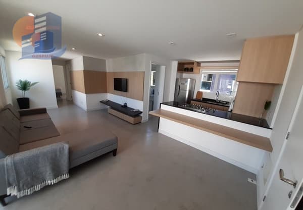 Lindo Apartamento Reformado Com Vista ao Mar.