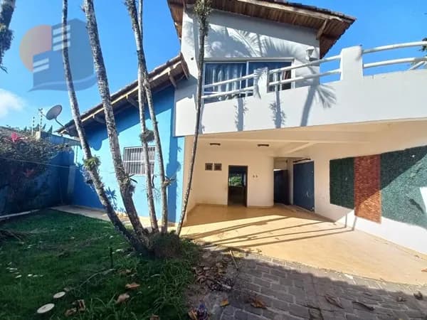 🌴 Casa Duplex Lado Praia – Conforto, Espaço e Excelente Localização!