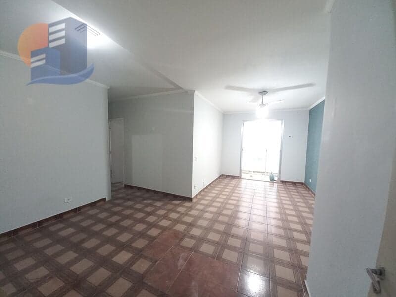 Apartamento 02 Dormitórios/02 Banheiros Prédio com Portaria 24hs.