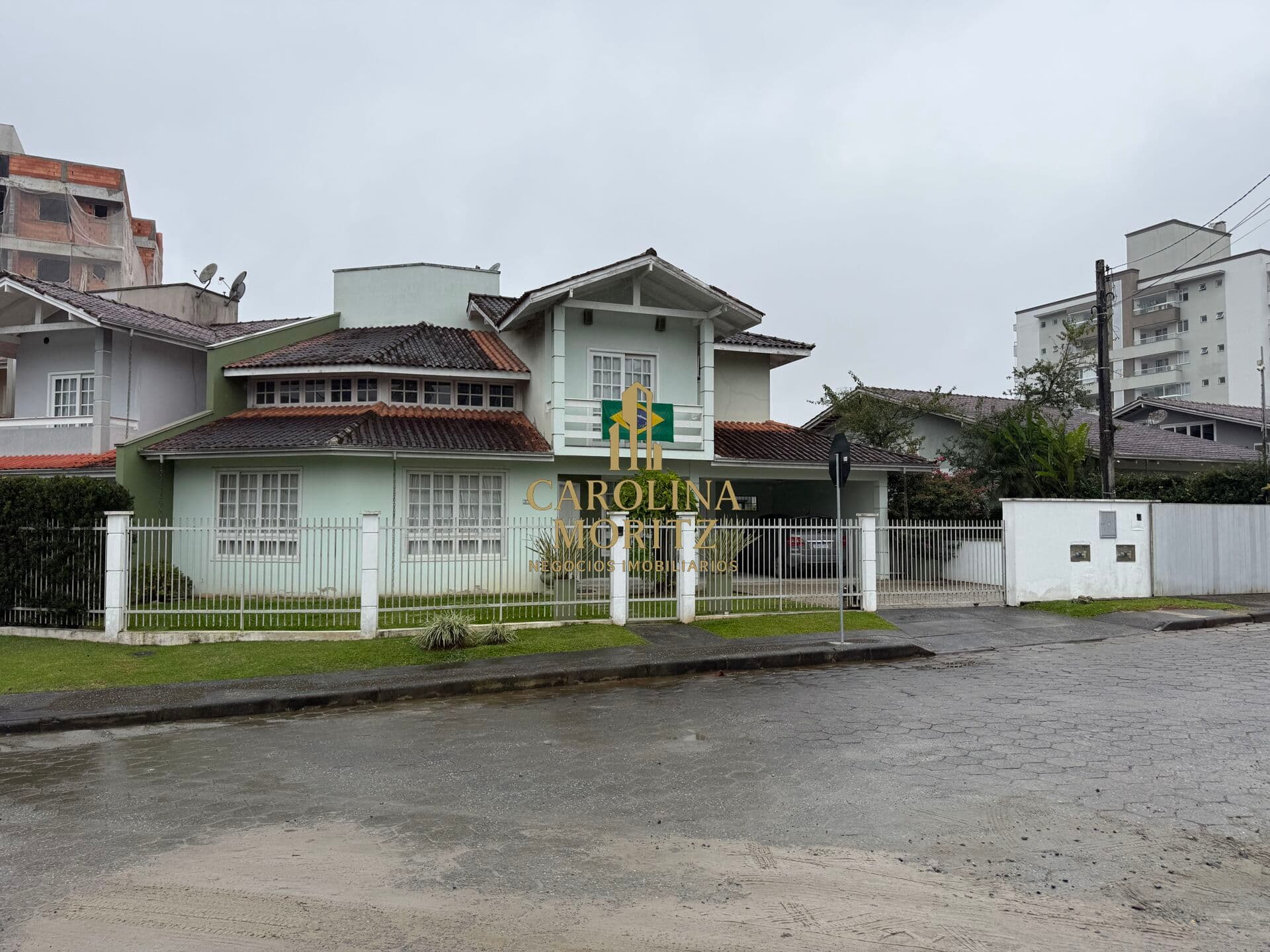 Casa em Joinville - Santo Antônio
