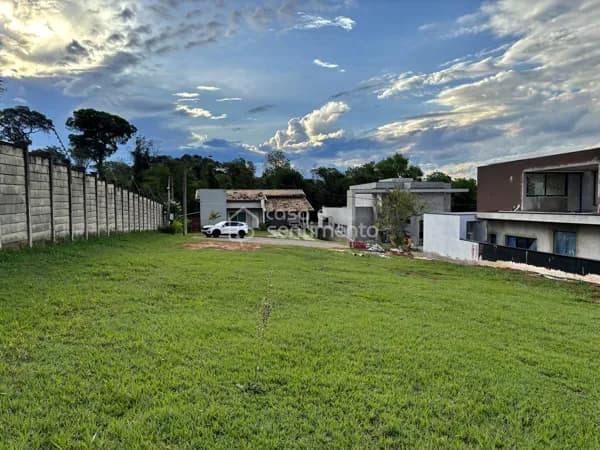 TERRENO COM 800 METROS NO CONDOMÍNIO TERRAS DE SANTA TERESA/VINHEDO/ITUPEVA - SP