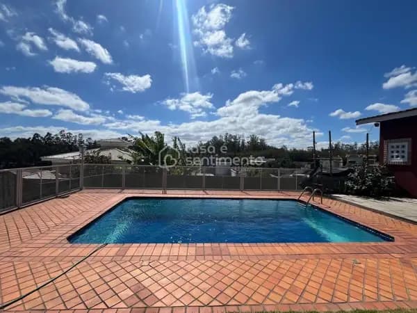 CASA COM 5 SUÍTES À VENDA NO CONDOMÍNIO TERRAS DE SANTA TERESA
