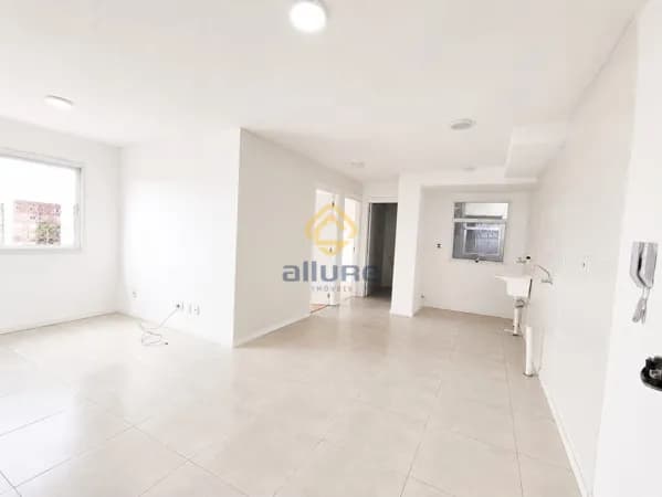 Apartamento reformado no bairro Sítio Floresta