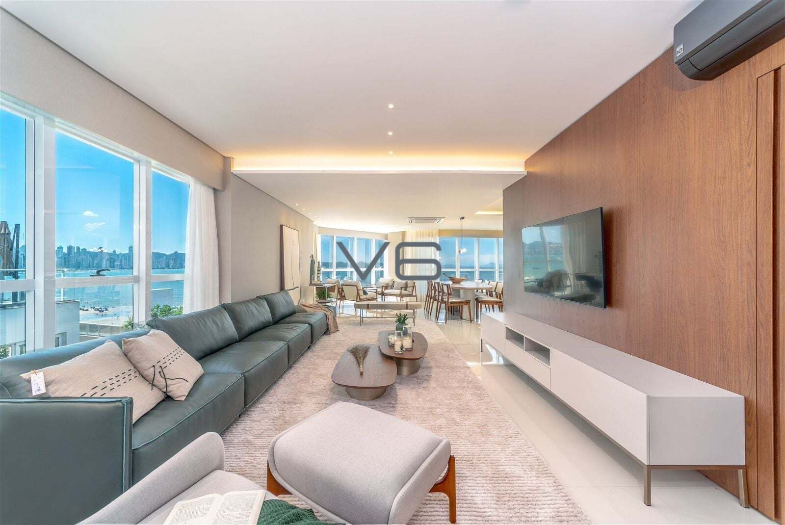 Apartamento alto padrão com 238m² privativos, 4 suítes, decorado, 4 vagas de garagem, no Centro, Balneário Camboriú - PR.