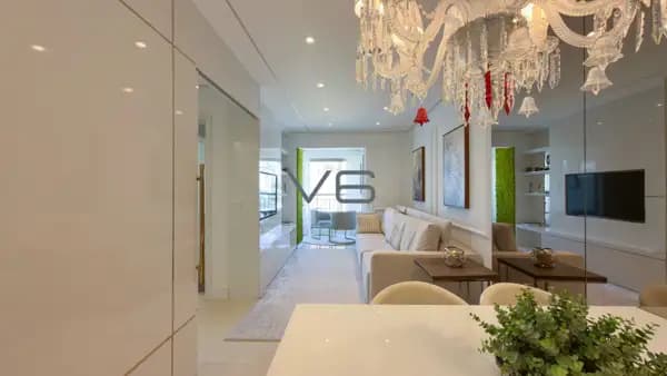 Apartamento Alto Padrão com 2 quartos, 1 vaga de garagem, 65,87m² privativos, no Batel, Curitiba - PR.