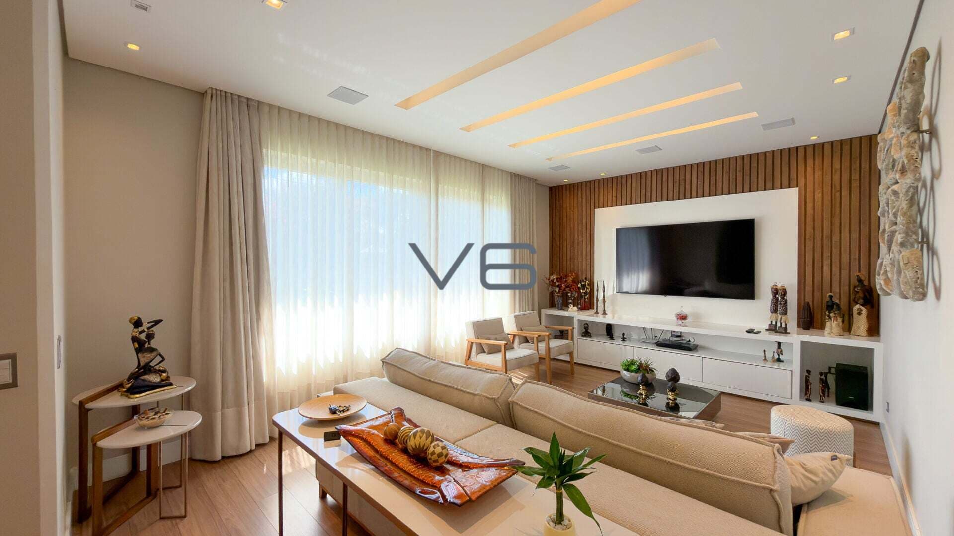 Casa Alto Padrão com 280m² privativos, 3 suítes, 3 vagas de garagem, no Rebouças, Curitiba - PR.