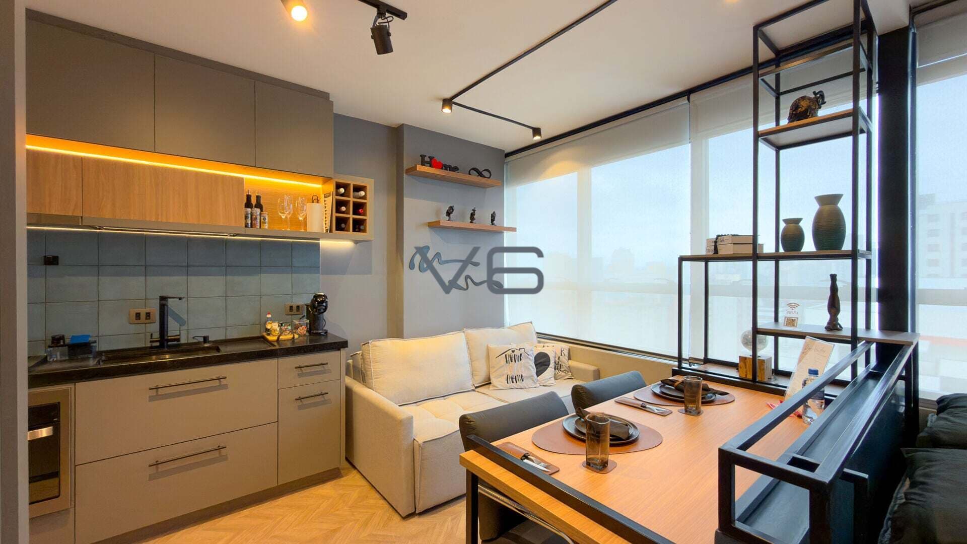 Apartamento Studio mobiliado com 1 quarto, 1 banheiro, 26m² Privativos, no Centro, Curitiba-PR.
