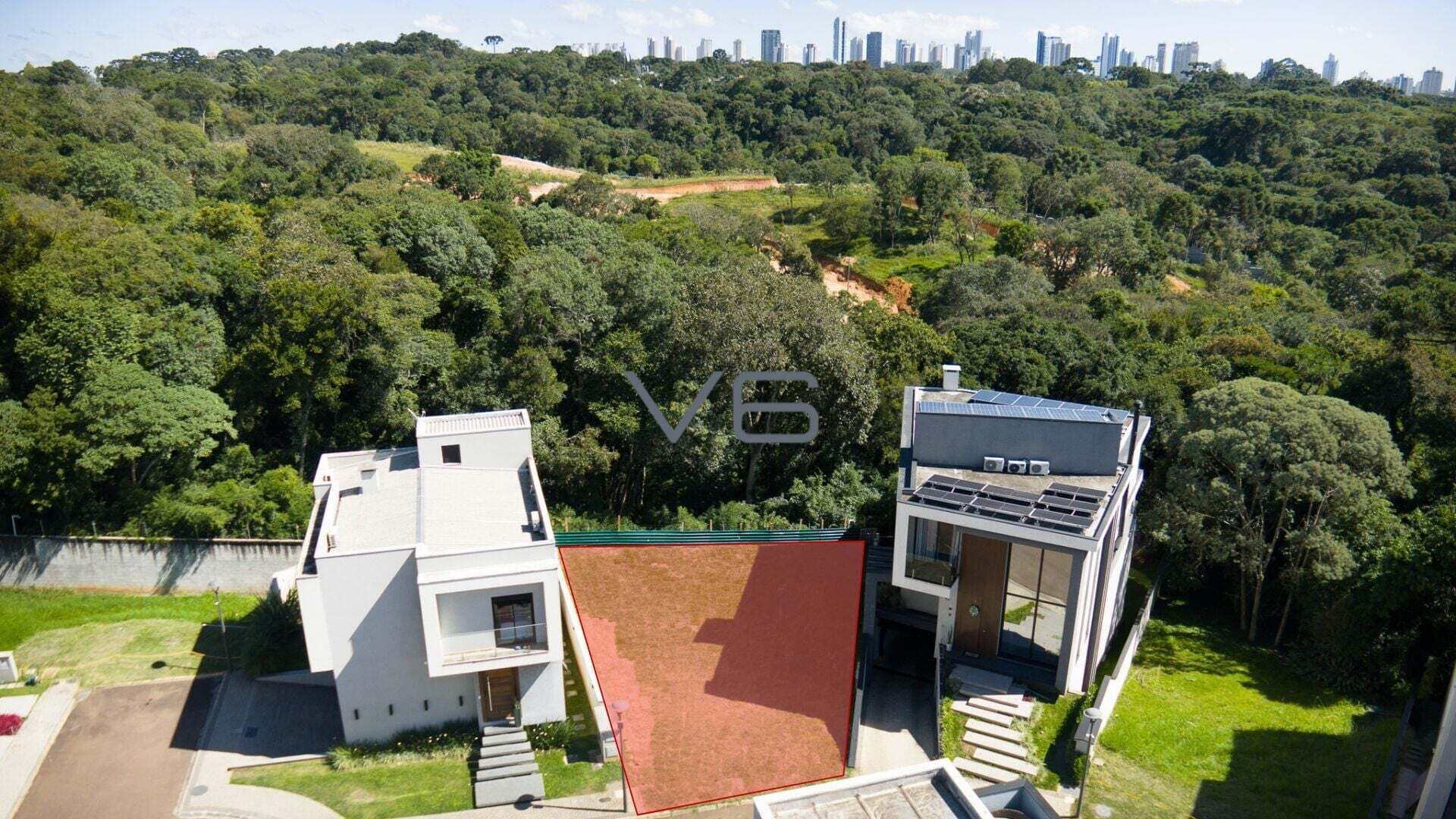 Terreno com 376m² privativos no Campo Comprido, Curitiba - PR.