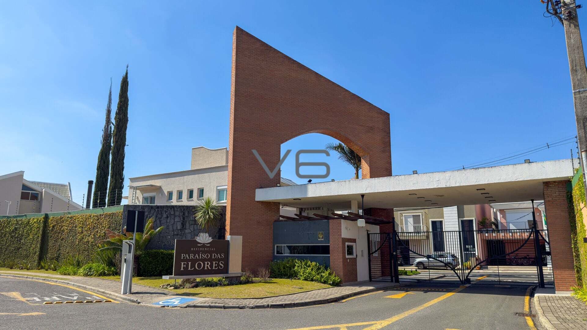 Terreno de Esquina com 275 m² privativos no Paraíso das Flores, Fazendinha, Curitiba - PR.