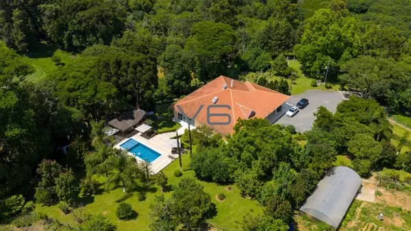 Chácara com 156.000 m² de terreno em Campo Largo, Paraná.