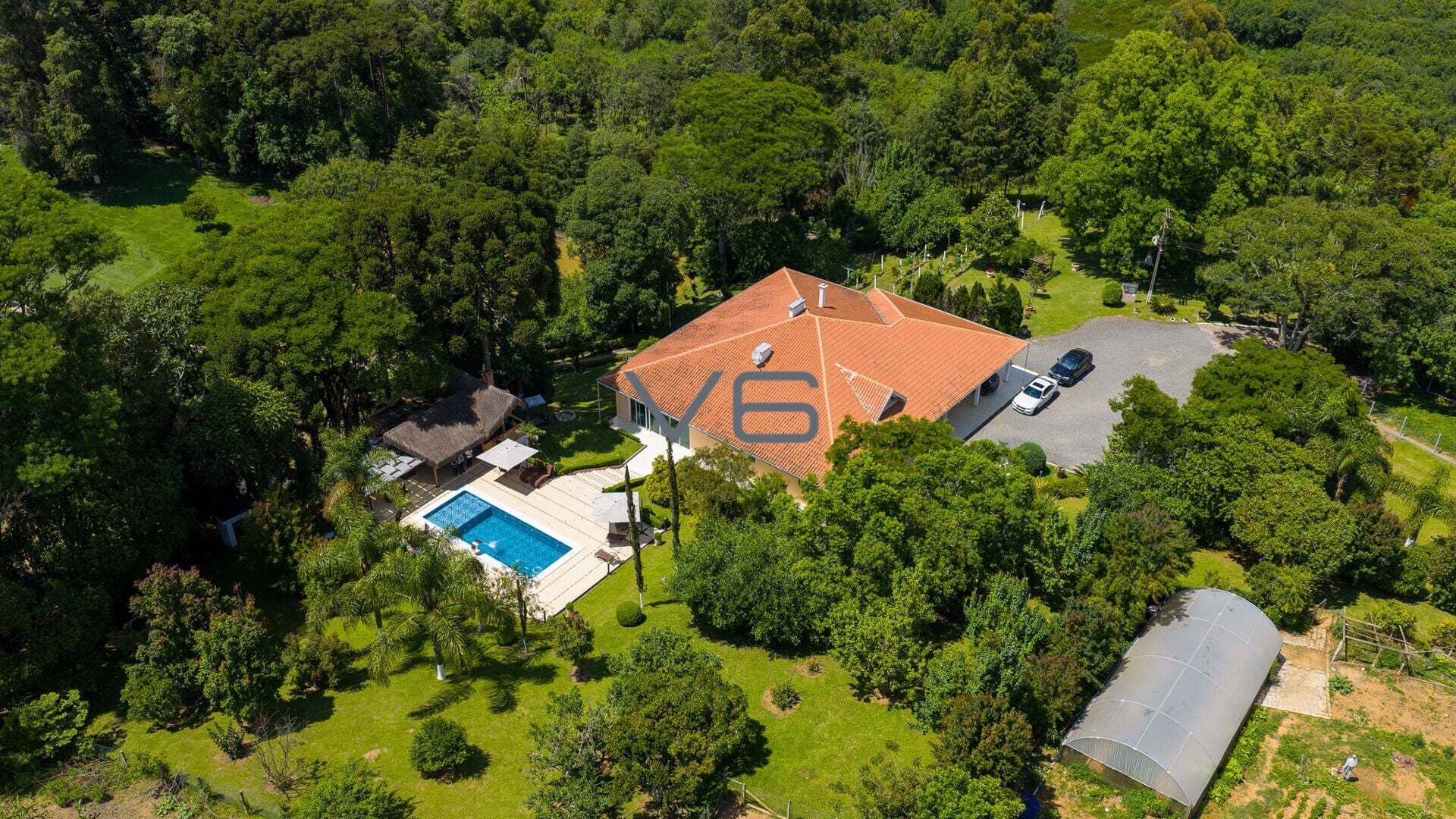 Chácara com 156.000 m² de terreno em Campo Largo, Paraná.
