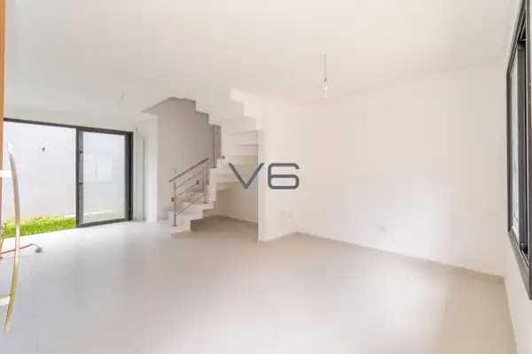 Casa Sobrado com 3 quartos, 138,8² privativos,2 vagas de garagem, em Santa Felicidade, Curitiba - PR.