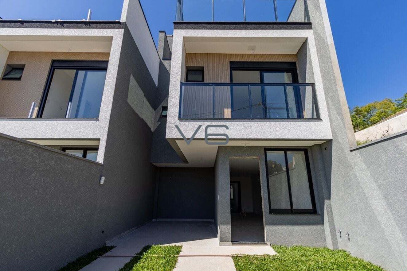 Sobrado em Condomínio , 3 quartos , 112,10 m² privativos, 2 vagas de garagem, no Pilarzinho - Curitiba - PR