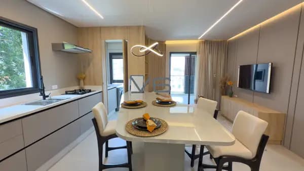 Apartamento Alto Padrão, com 3 quartos, 83 m² privativos, 2 vagas de garagem, no Seminário, Curitiba - PR.