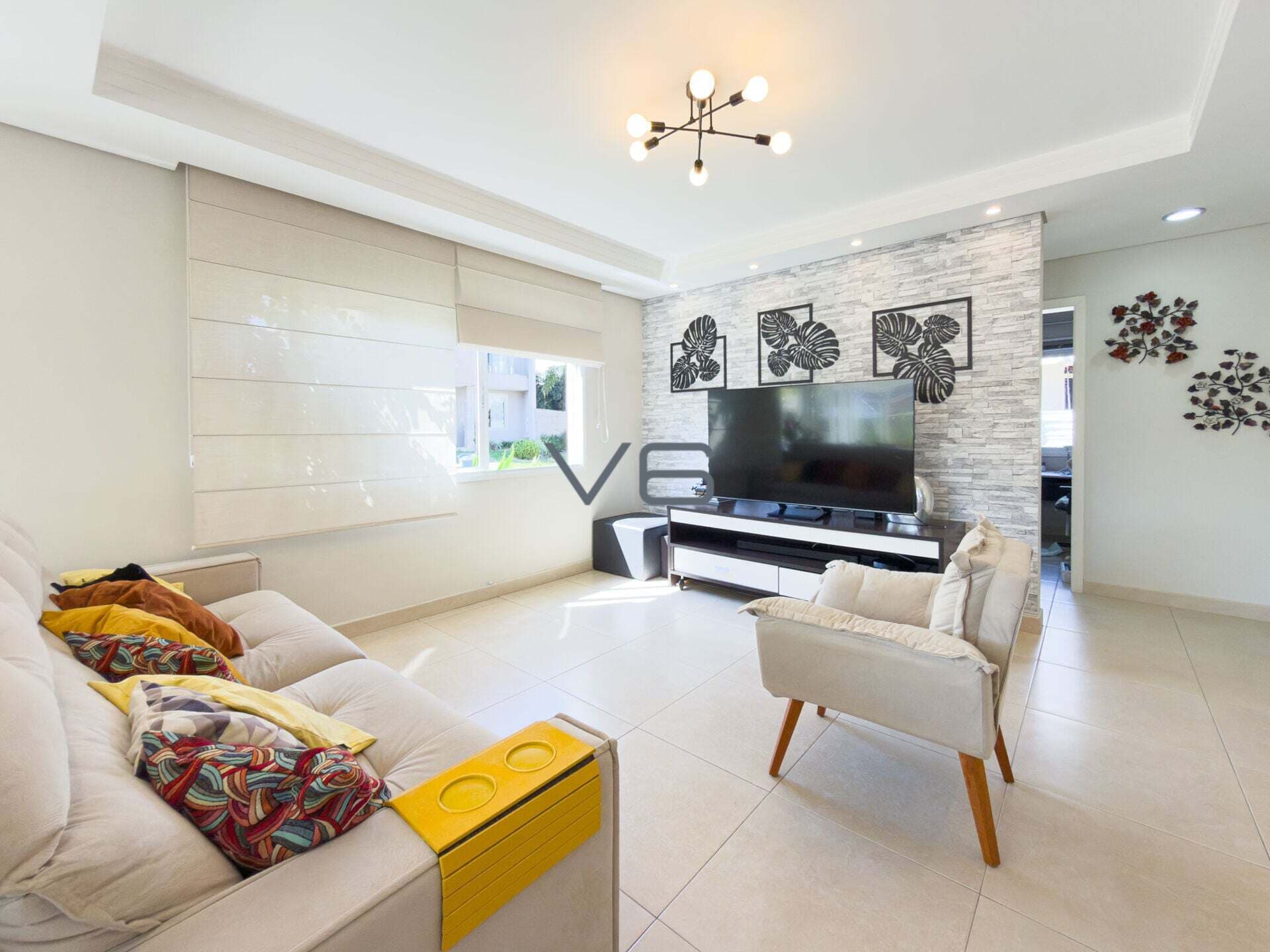 Casa em Condomínio com 257,07m² privativos, 3 quartos, 3 vagas de garagem, em Fazendinha, Curitiba - PR.