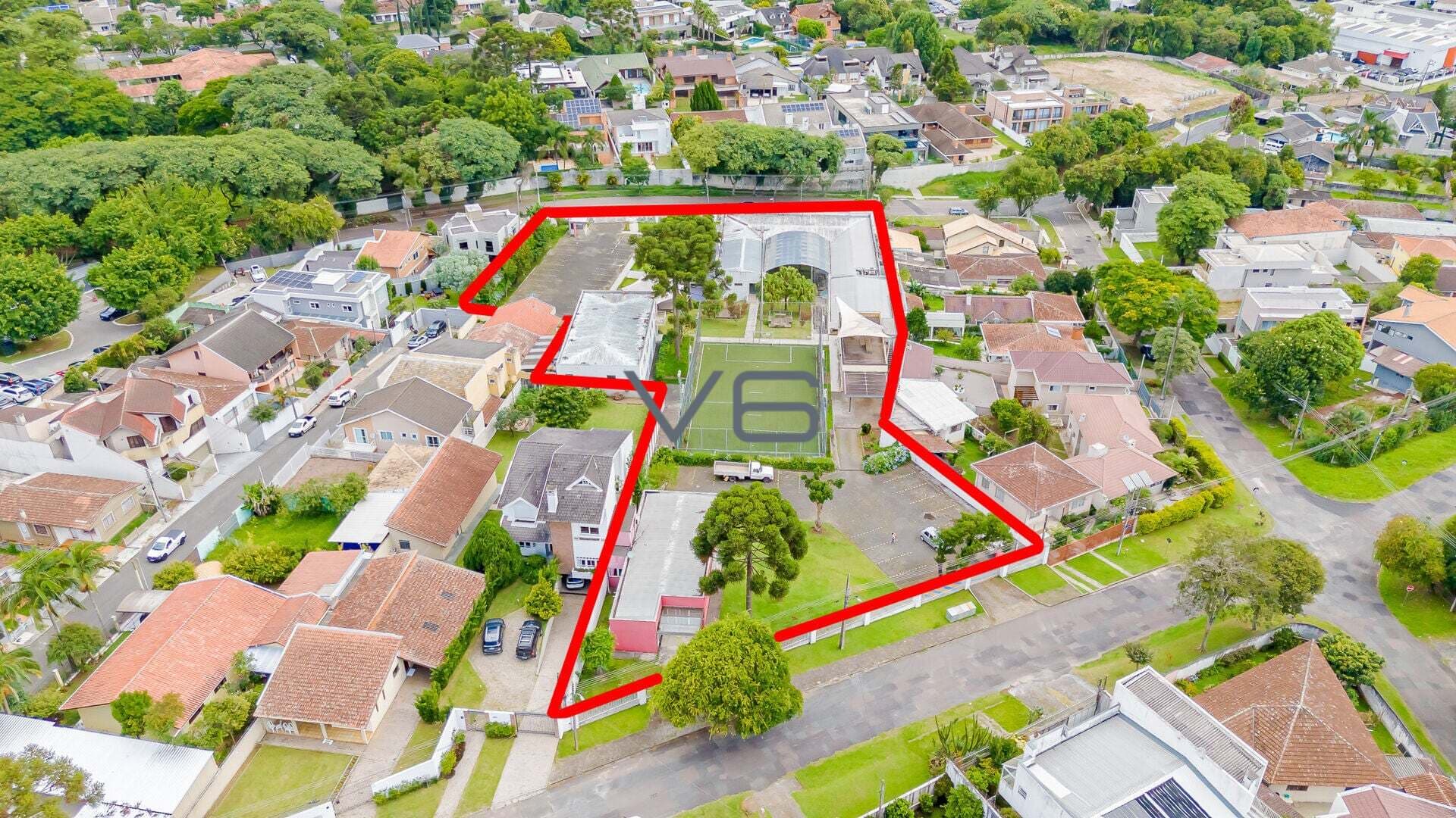 Terreno com 7.494,58m² privativos, no bairro Campina do Siqueira, Curitiba - PR.