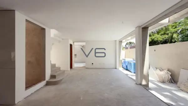 Casa Sobrado com 4 suítes, 4 vagas de garagem, 189m² privativos, no Ahú, Curitiba - PR.