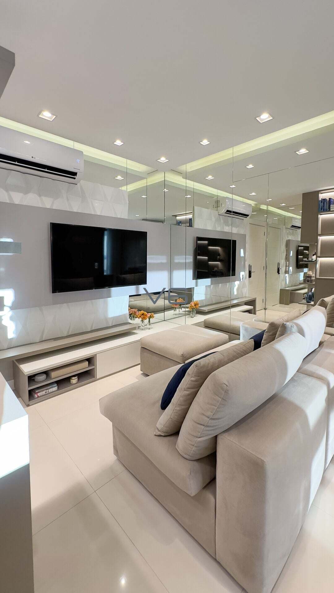 Apartamento alto padrão com 2 quartos, 71, 30m² privativos, 1 vaga de garagem, no Vila Izabel, Curitiba - PR.