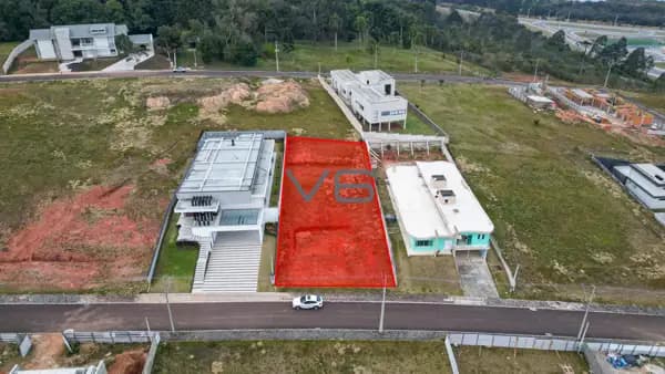 Terreno em Condomínio com 1.000m² de área total, no Jardim Amélia, Pinhais-PR.