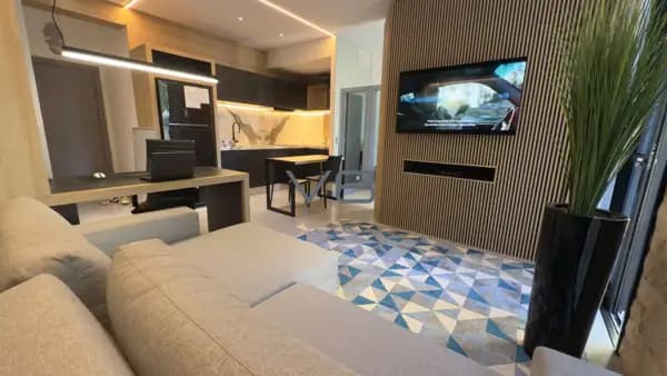 Apartamento Garden com 40 m² privativos, 1 vaga de garagem, no Batel, Curitiba - PR.