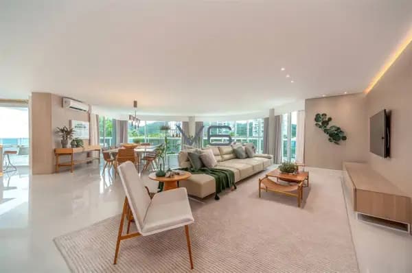 Apartamento alto padrão com 350m² privativos, 5 suítes, decorado, 5 vagas de garagem, na Praia Brava, ItajaÍ - SC.