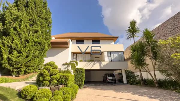 Casa alto padrão com 4 quartos, 664m² privativos, 9 vagas de garagem, no Ecoville, Curitiba - PR.