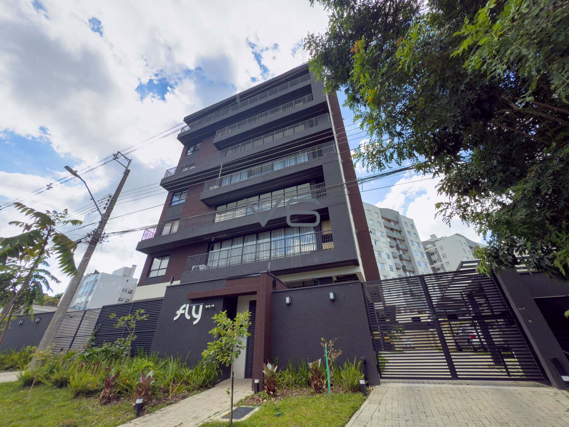 Apartamento Padrão com 63,03m² privativos, 1 vaga de garagem, no Cabral, Curitiba - PR.