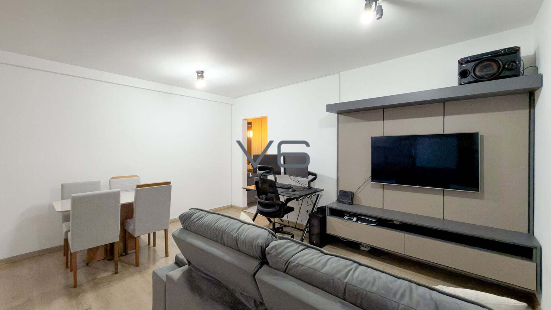 Apartamento Garden com 72m² privativos, 1 quarto, 2 vagas de garagem, no Água Verde, Curitiba - PR.