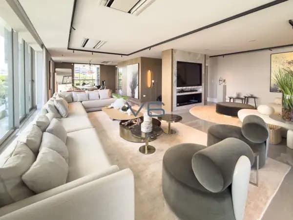Apartamento Alto Padrão com 342m² privativos, 3 Suítes, 5 vagas de garagem, no Ecoville, Curitiba - PR.