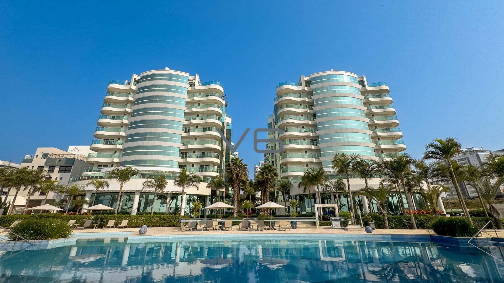 Apartamento Garden, com 3 suítes, 394 m² privativos, 4 vagas de garagem, na Praia Brava, Itajaí - SC.