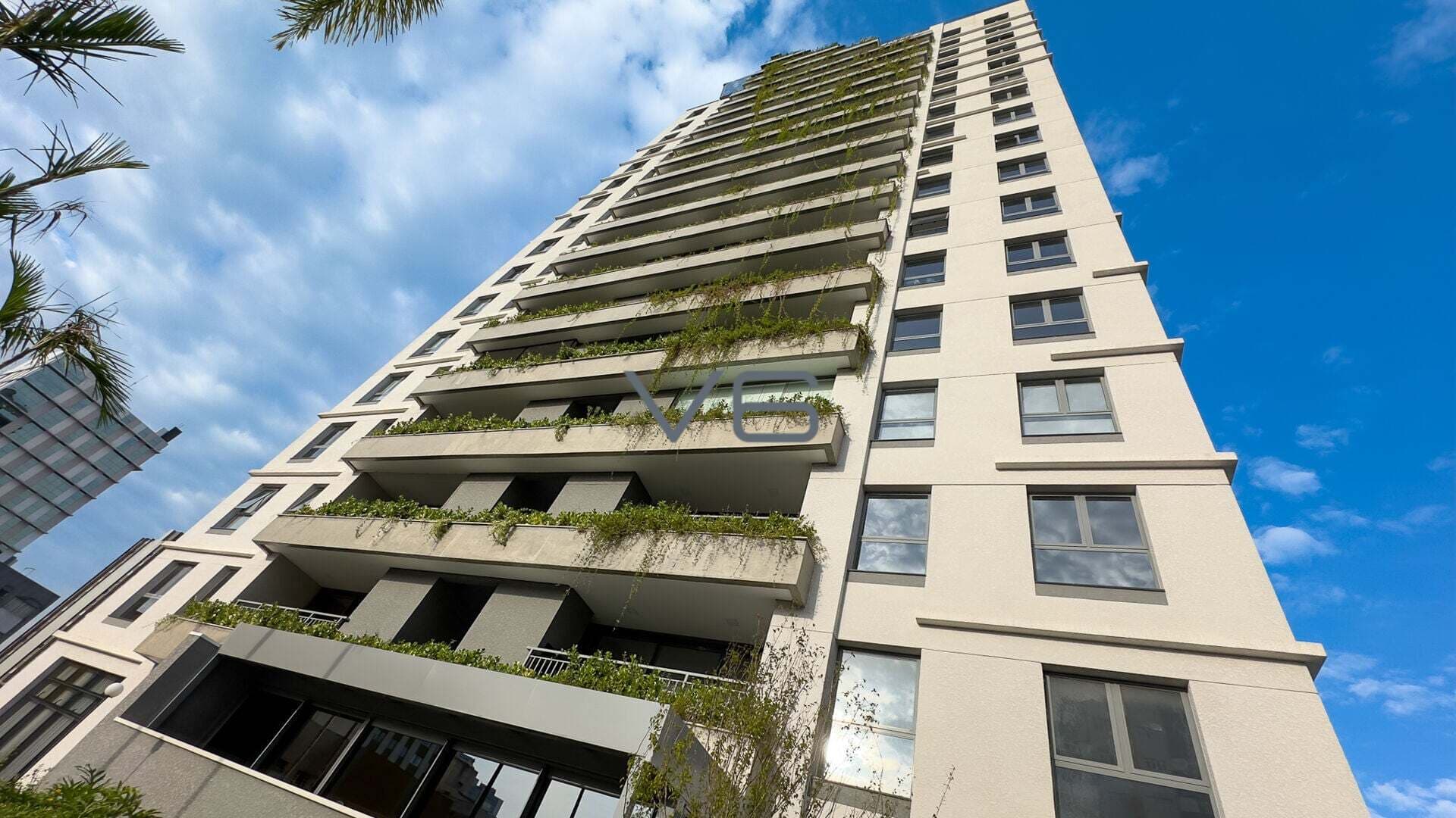 Apartamento Padrão com 2 quartos, 72 m² privativos, no Centro, Curitiba - PR.