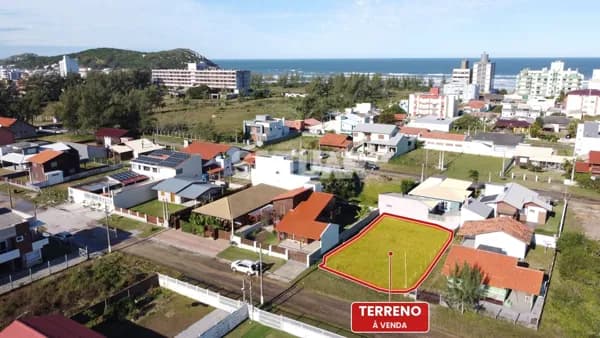 Lote na praia de Itapirubá, 360m da praia