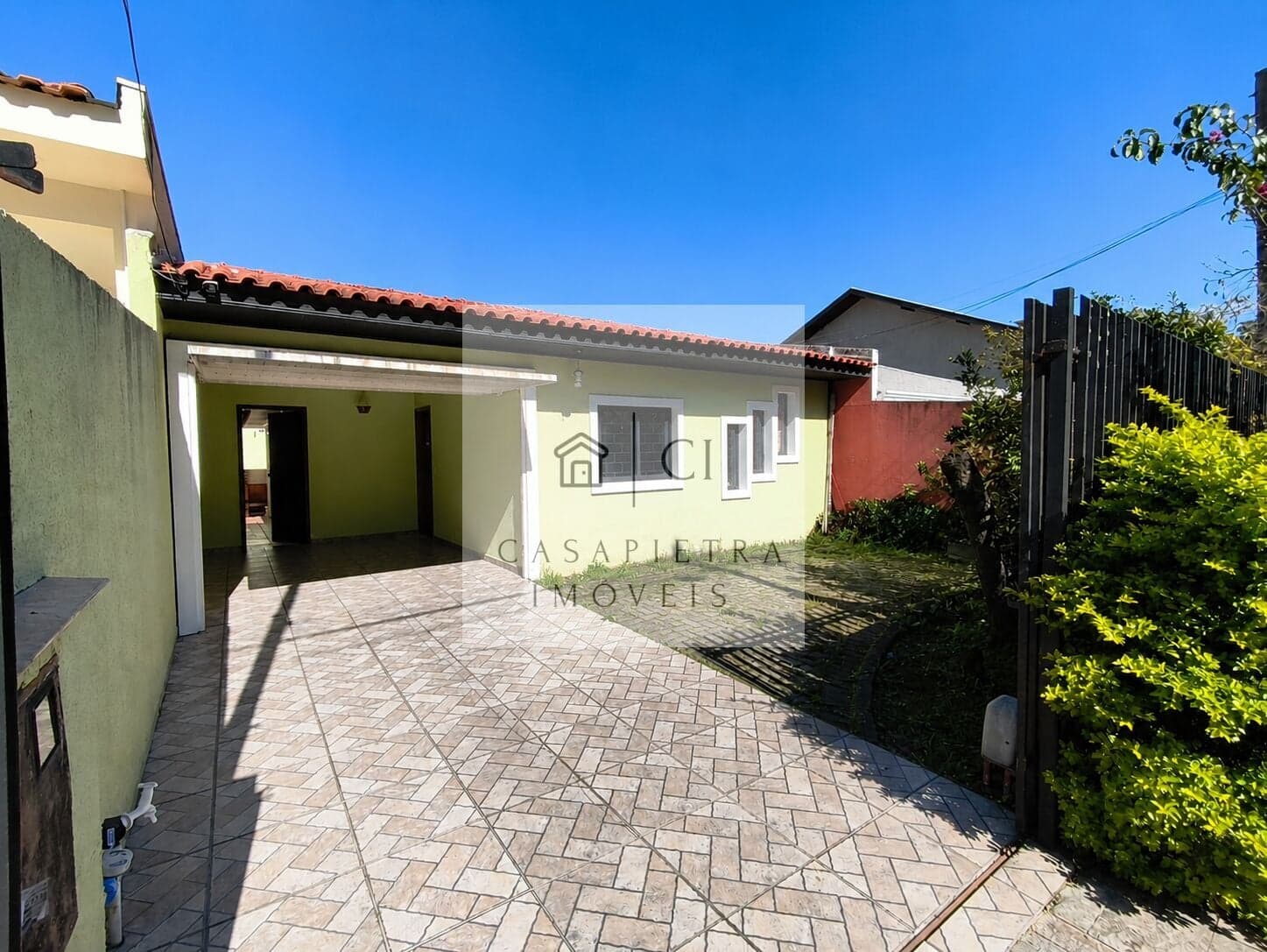 Casa Térrea Bairro Tarumã 3 quartos 127m2 com edícula