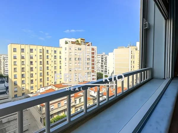 Apartamento à venda na Rua Bulhões de Carvalho, com 200m2 e 4 quartos