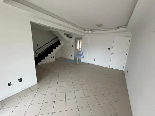 Apartamento Cobertura Duplex em Trindade, Florianópolis/SC