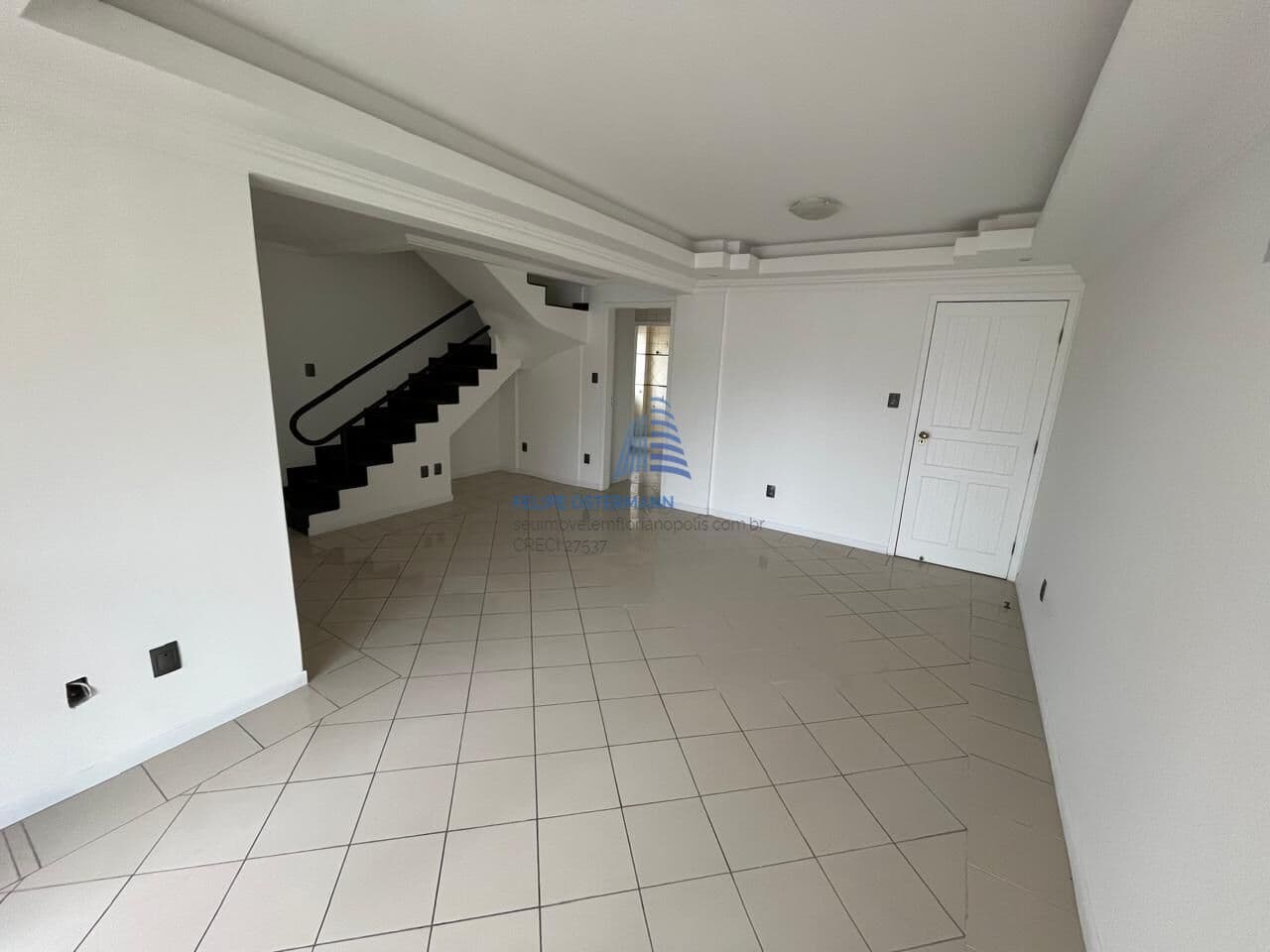 Apartamento Cobertura Duplex em Trindade, Florianópolis/SC