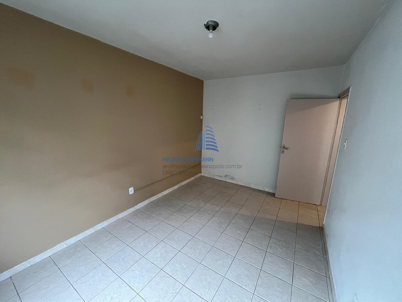 Apartamento em Trindade, Florianópolis/SC, 2 dormitórios, 900 mts da UFSC