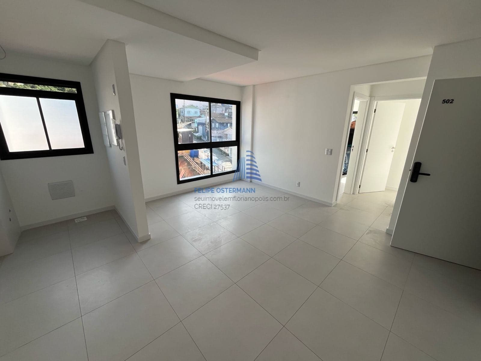 Apartamento no bairro Trindade Novo, 2 dormitórios, 1 suíte e 1 vaga garagem