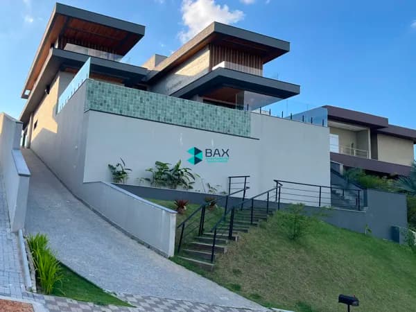 Casa em Condomínio em Condomínio Reserva do Paratehy