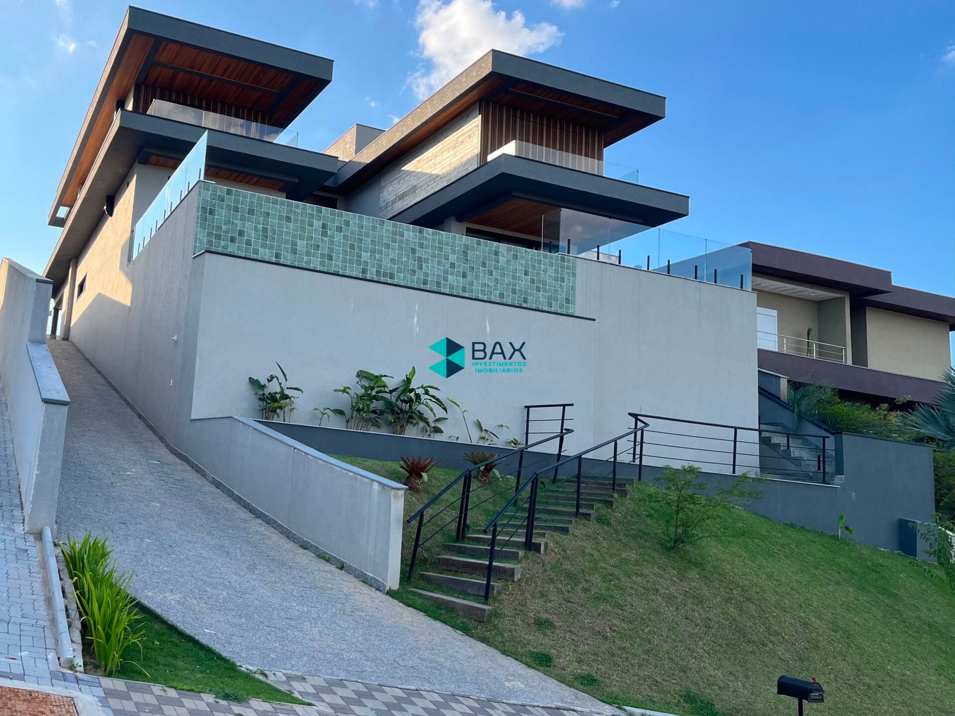 Casa em Condomínio em Condomínio Reserva do Paratehy
