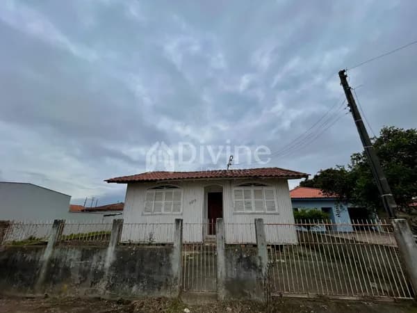 CASA NO SANTO ANTÔNIO DE PÁDUA