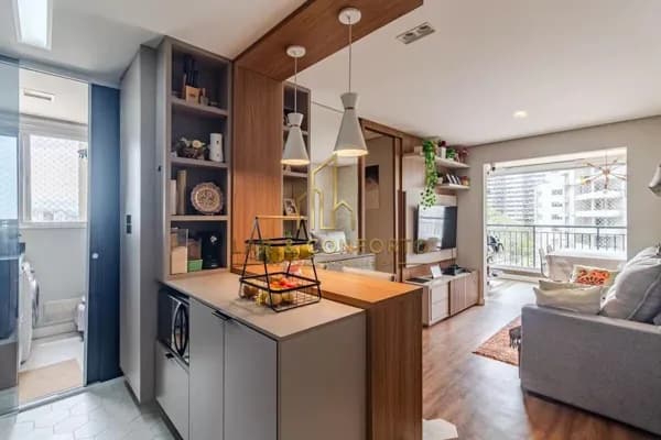 Apartamento à venda próximo ao metrô Vila Madalena com 68m², 3 quartos e 1 vaga