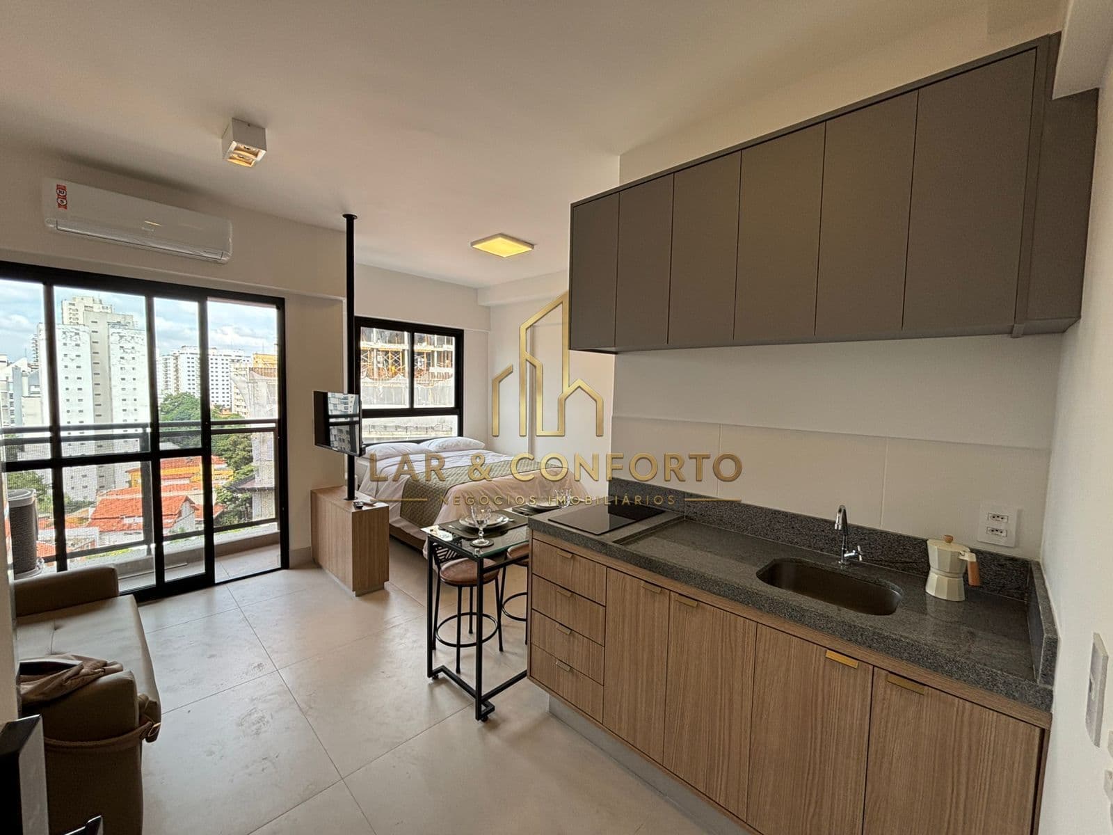 Apartamento com 1 Quarto para alugar, 25m² - Vila Madalena.