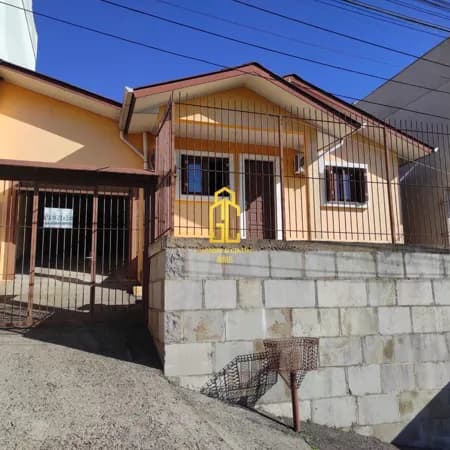 Casa à venda no bairro Desvio Rizzo em Caxias do Sul/RS