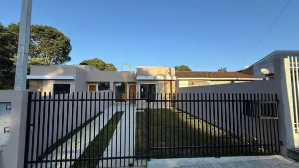Casa em Campo Largo - Jardim Três Rios