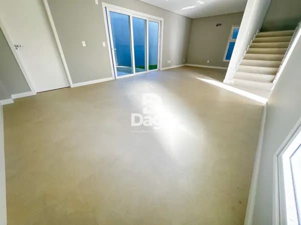 Casa no Córrego Grande - 3 dormitórios, sendo 3 suites - Florianópolis/SC