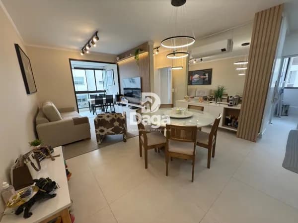 Apartamento de Três dormitórios em Condomínio Clube na Cachoeira Bom Jesus